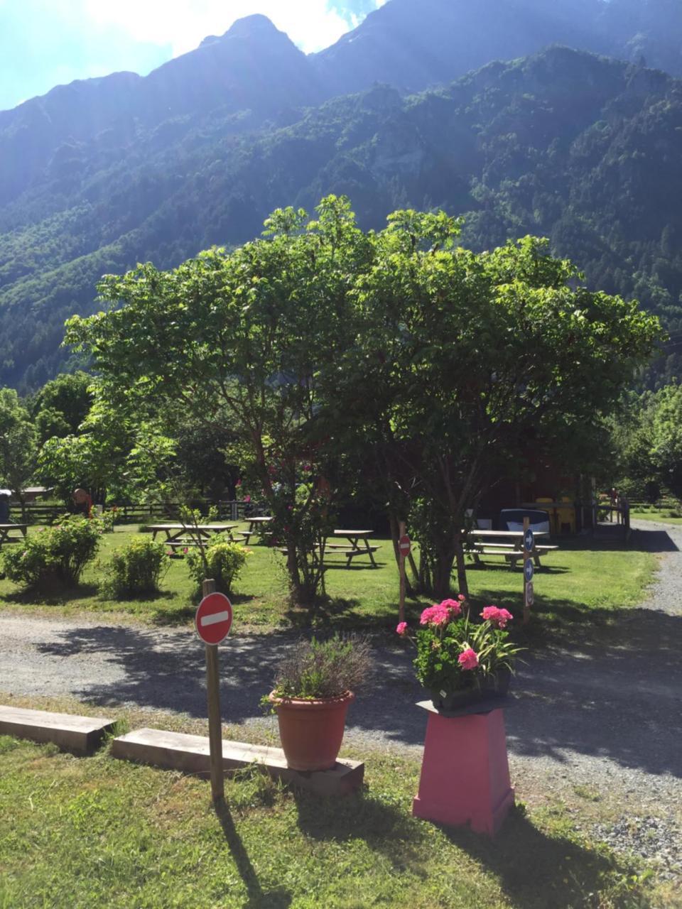 Ferme Noemie Villa Le Bourg-d'Oisans Luaran gambar
